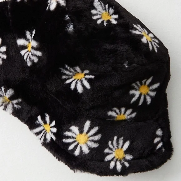 Free people lazy daisy plush set - Picture 5 of 8